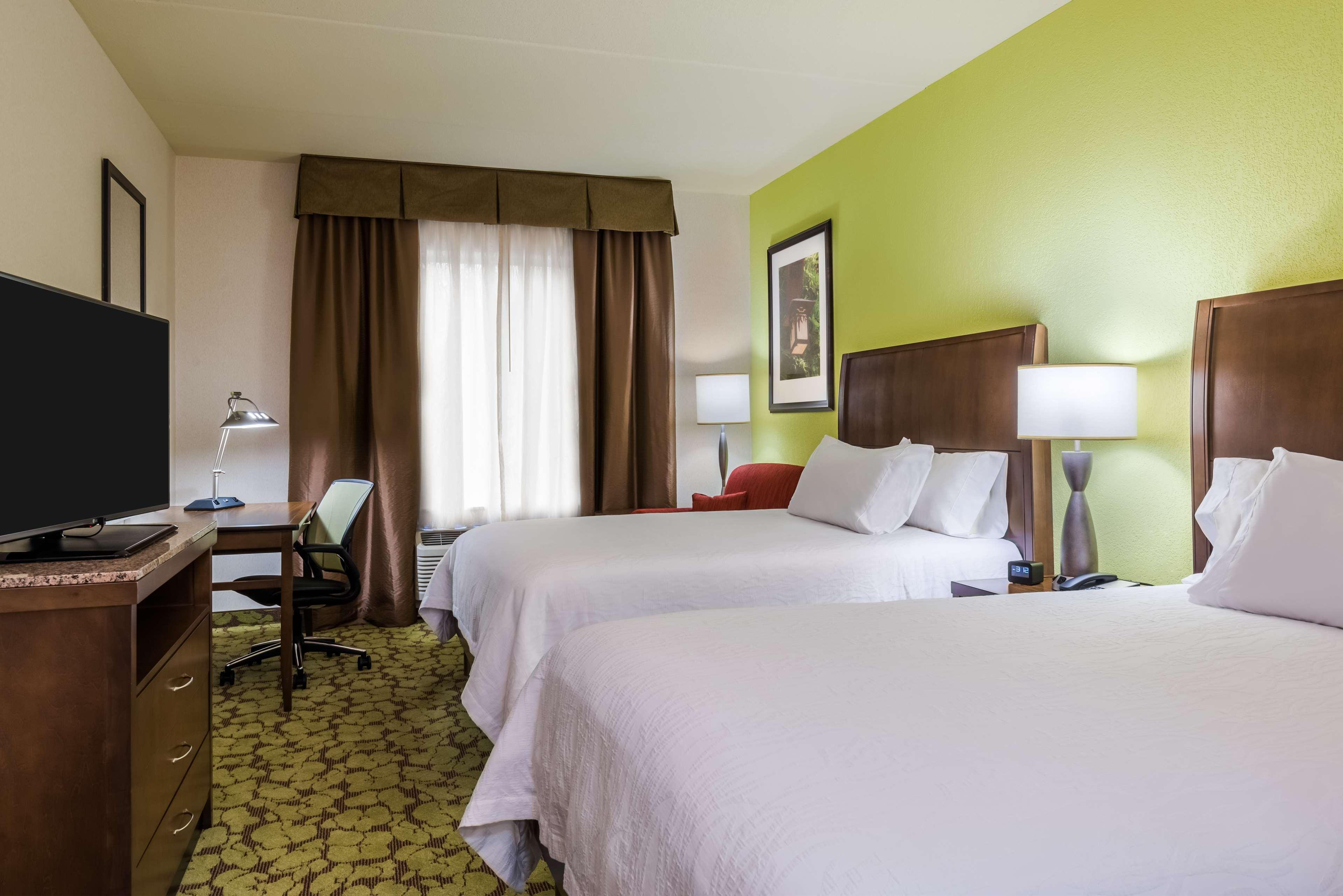 Hilton Garden Inn Wayne Exteriör bild