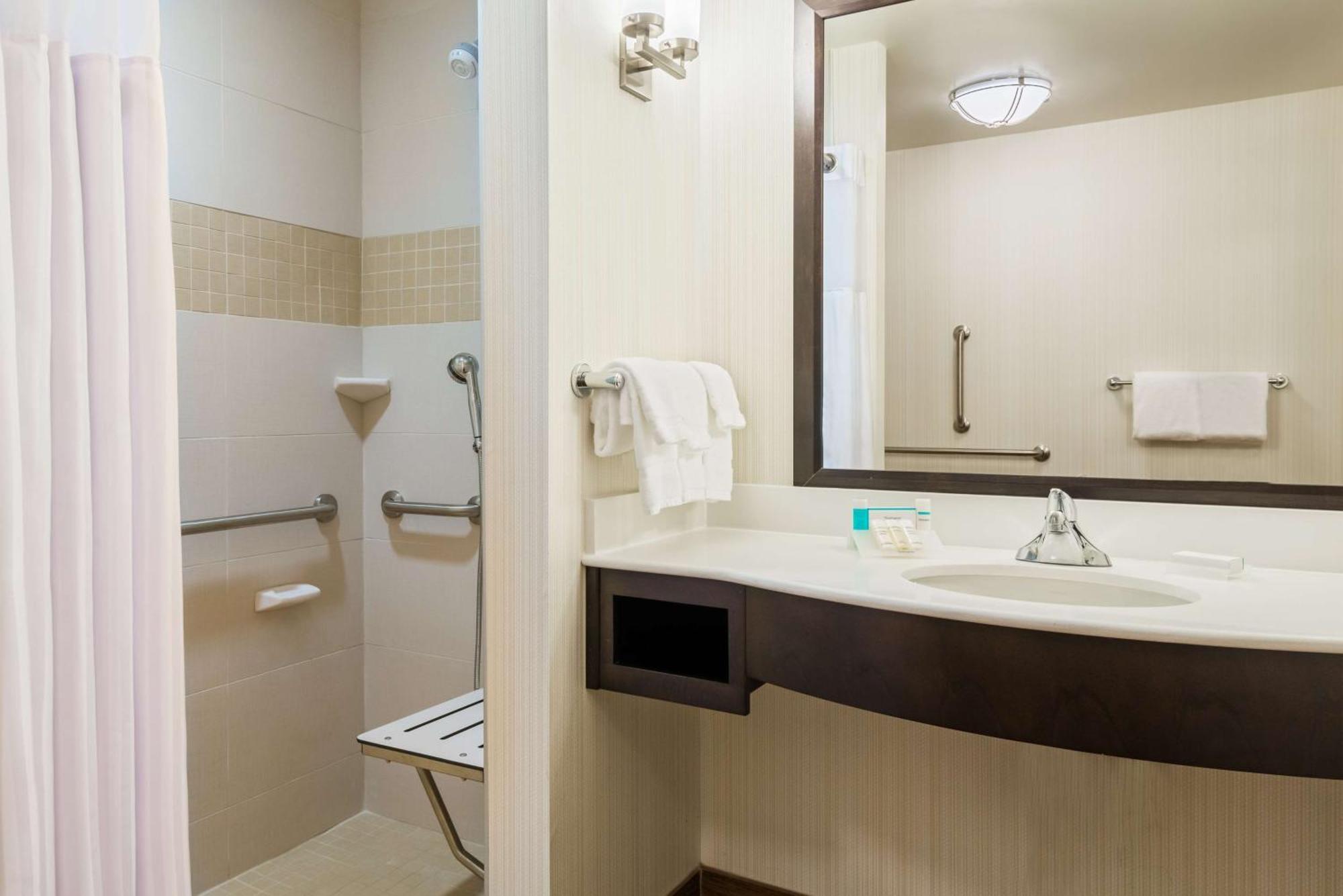 Hilton Garden Inn Wayne Exteriör bild