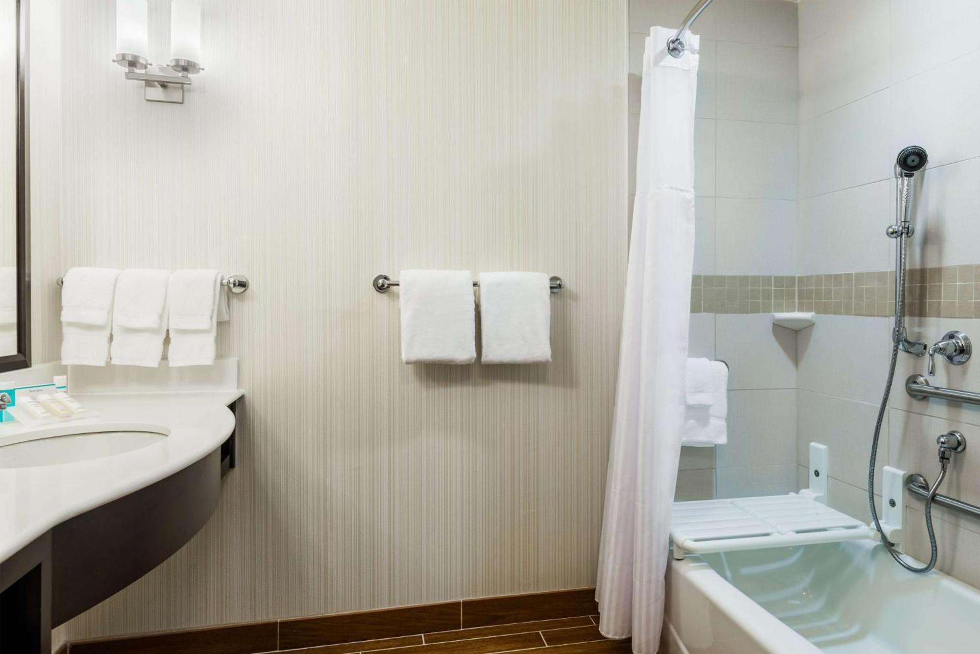Hilton Garden Inn Wayne Exteriör bild