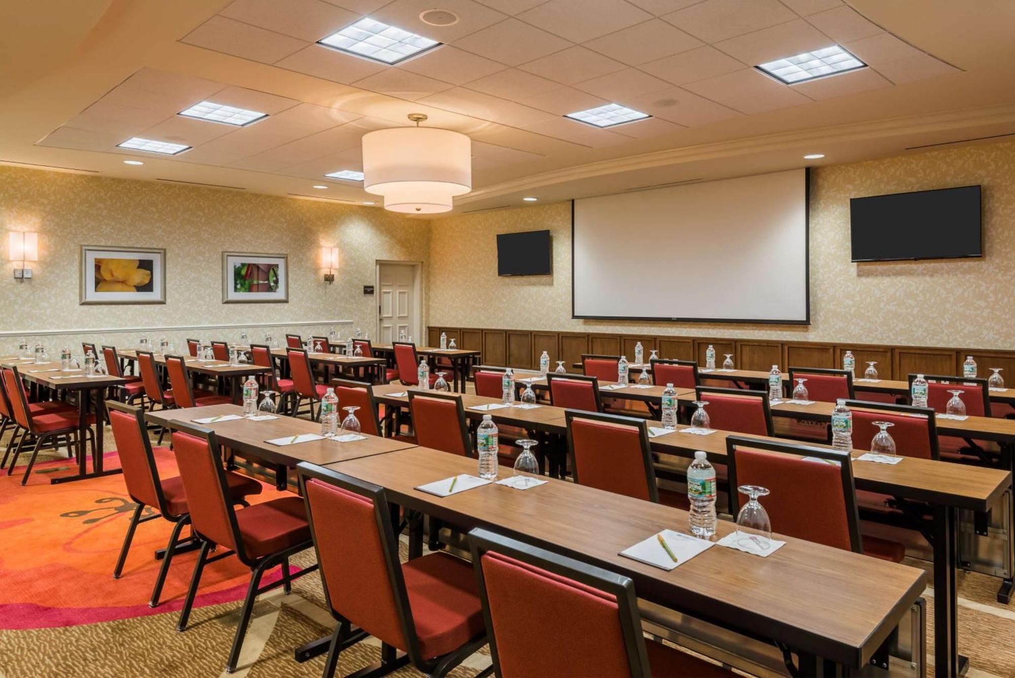 Hilton Garden Inn Wayne Exteriör bild