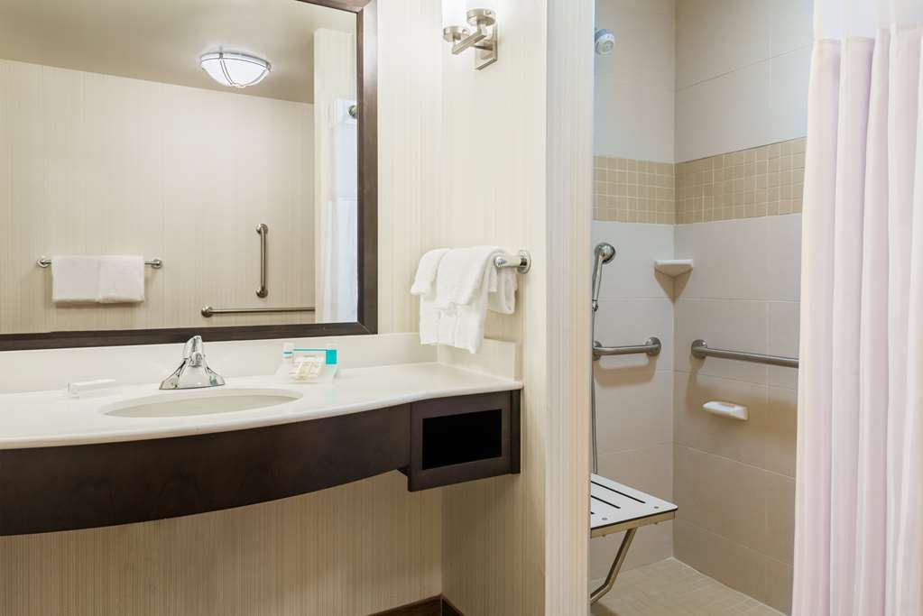Hilton Garden Inn Wayne Rum bild